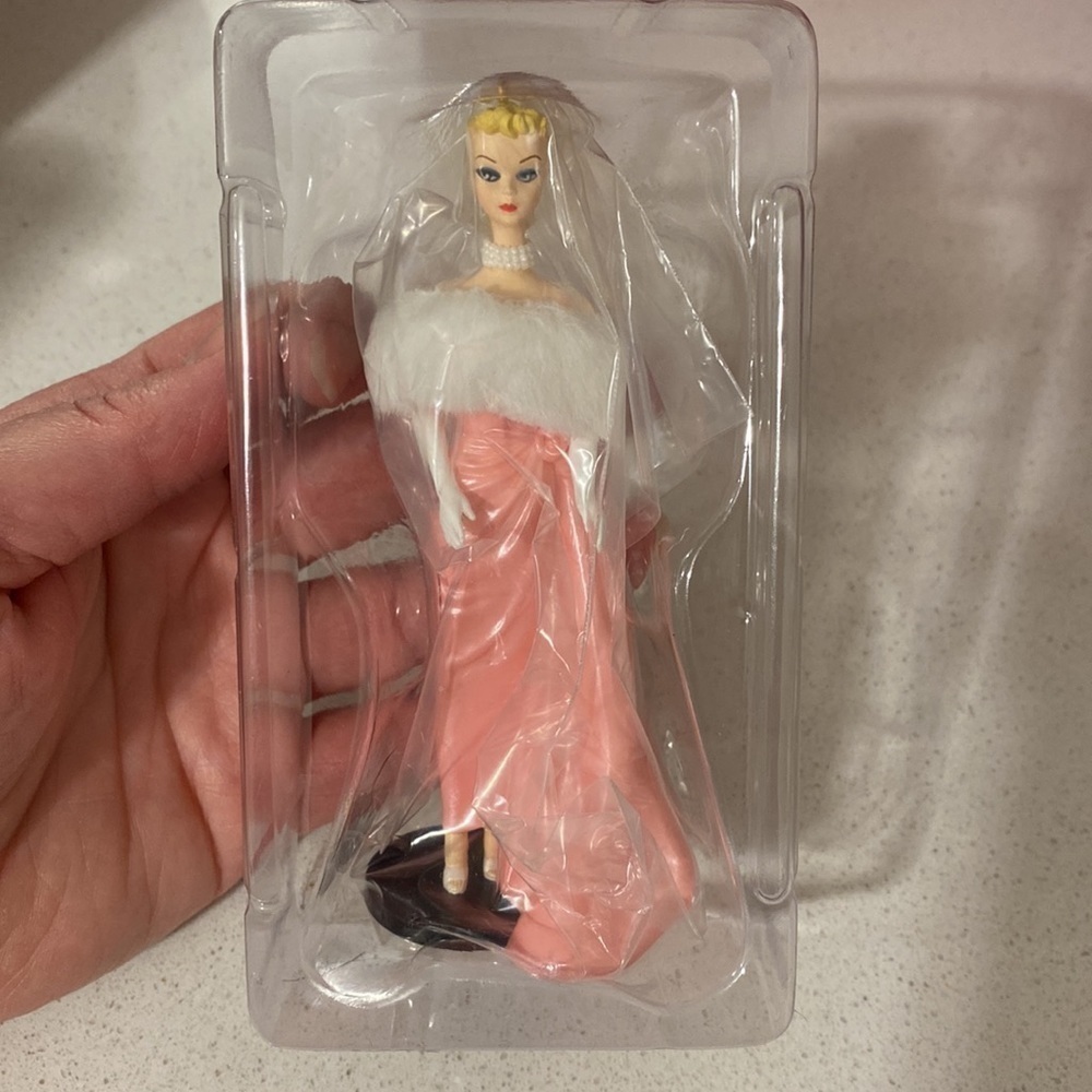 Vintage Barbie Hallmark Keepsake Collectors Ornaments - Picture 11 of 15
